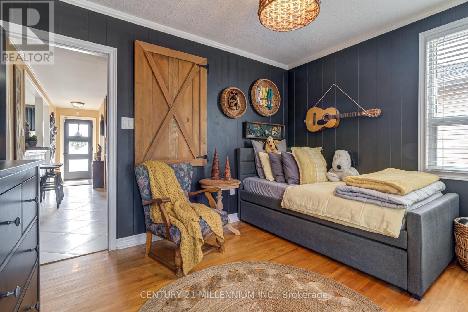 30 Clarence Street, Brampton, Ontario  L6W 1S3 - Photo 11 - W12587862