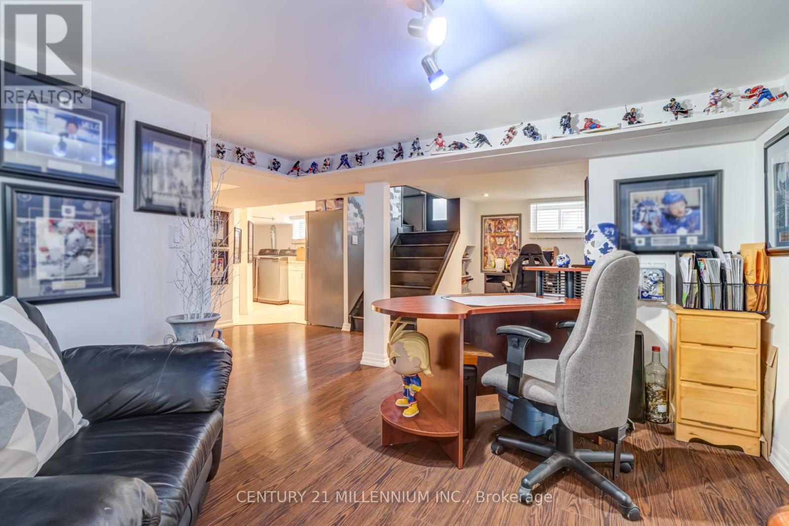 30 Clarence Street, Brampton, Ontario  L6W 1S3 - Photo 14 - W12587862