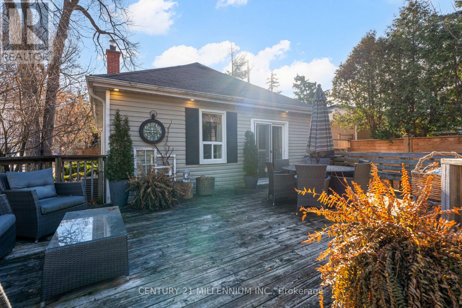 30 Clarence Street, Brampton, Ontario  L6W 1S3 - Photo 18 - W12587862