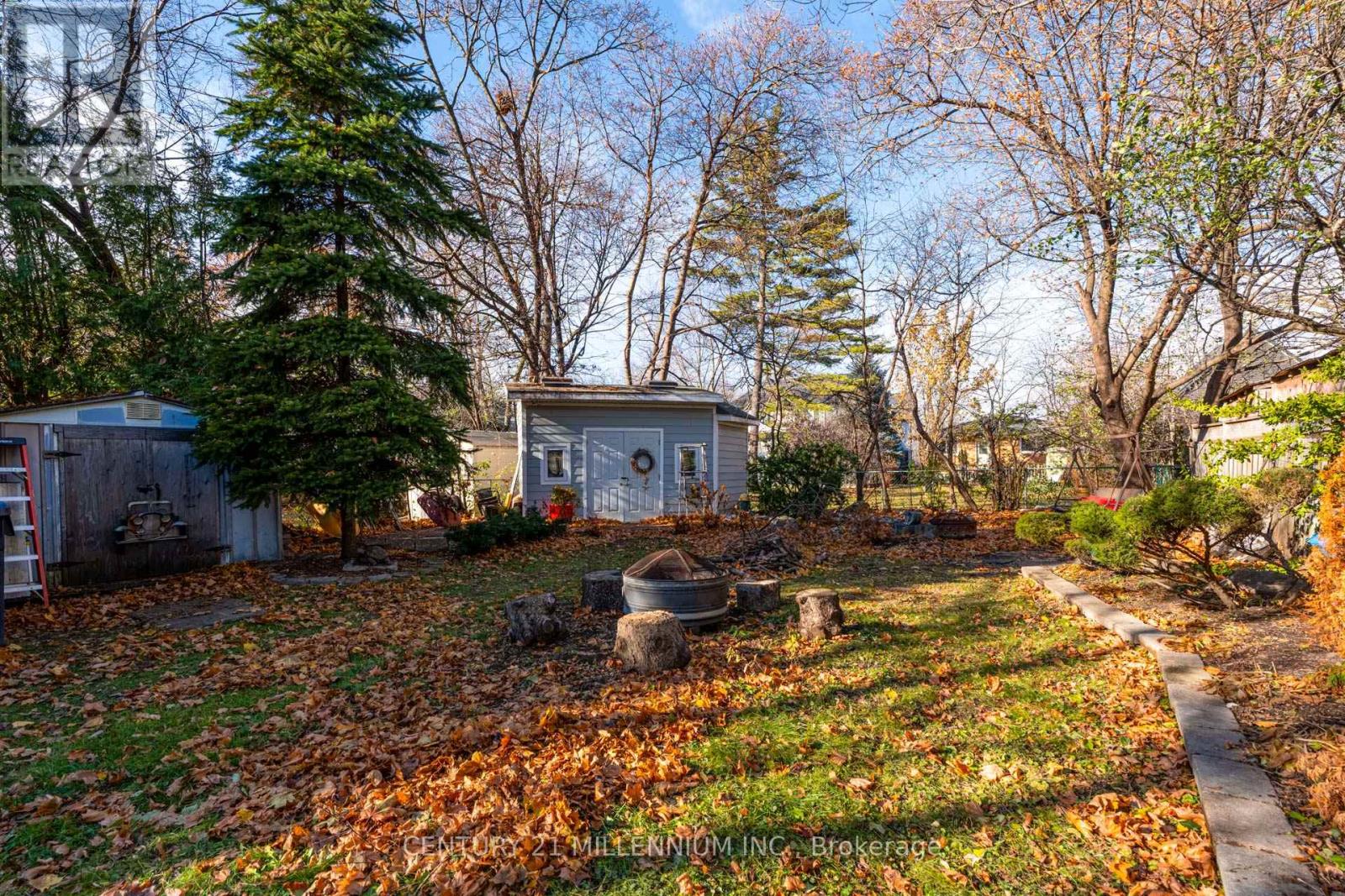 30 Clarence Street, Brampton, Ontario  L6W 1S3 - Photo 23 - W12587862