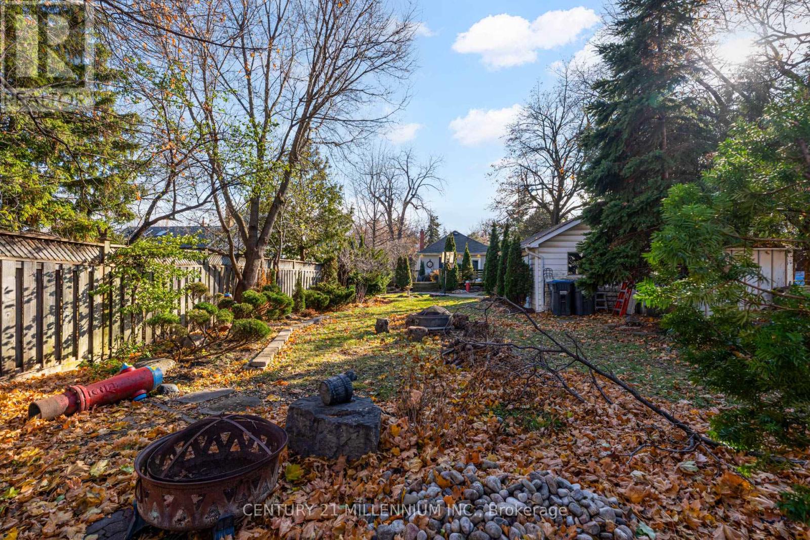 30 Clarence Street, Brampton, Ontario  L6W 1S3 - Photo 26 - W12587862