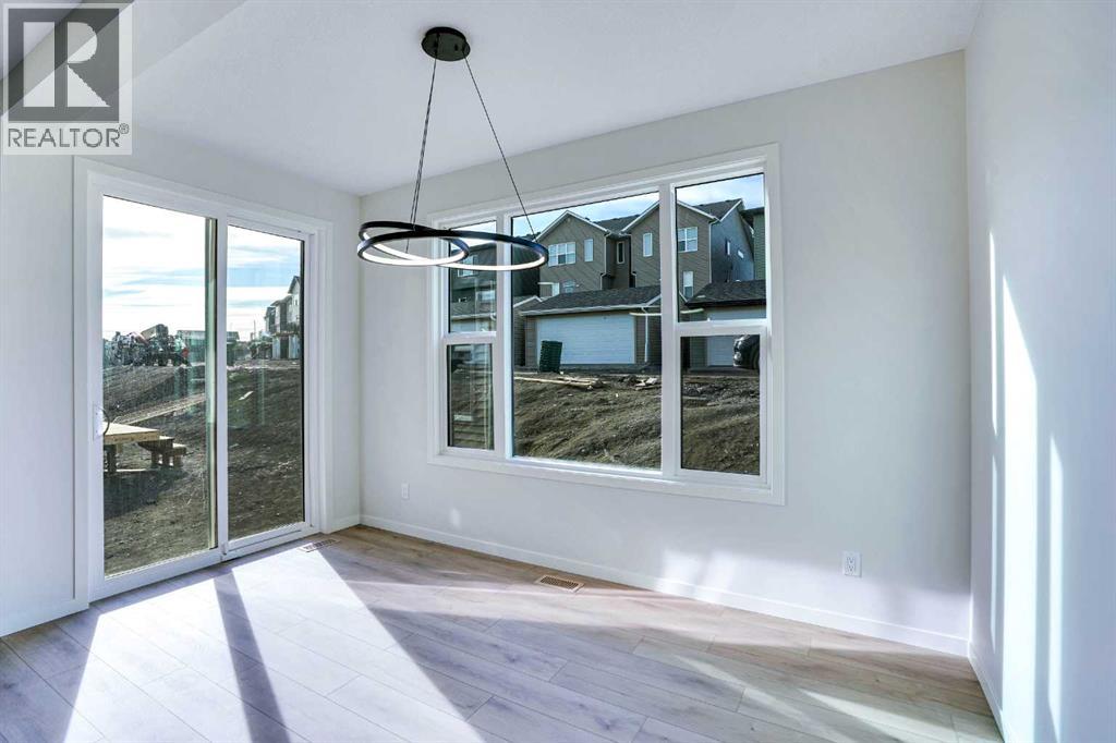 312 Edith Place Nw, Calgary, Alberta  T3R 2E1 - Photo 7 - A2261867