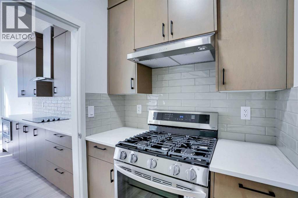 312 Edith Place Nw, Calgary, Alberta  T3R 2E1 - Photo 6 - A2261867