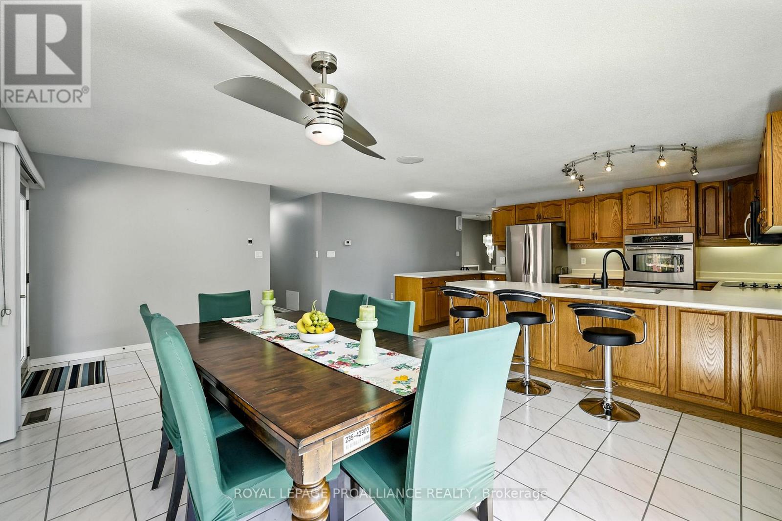 33 Loraine Avenue, Quinte West, Ontario  K8V 6R4 - Photo 15 - X12587898