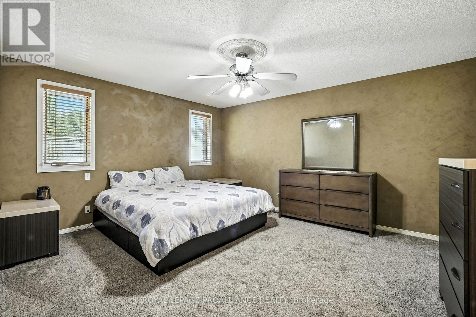 33 Loraine Avenue, Quinte West, Ontario  K8V 6R4 - Photo 18 - X12587898