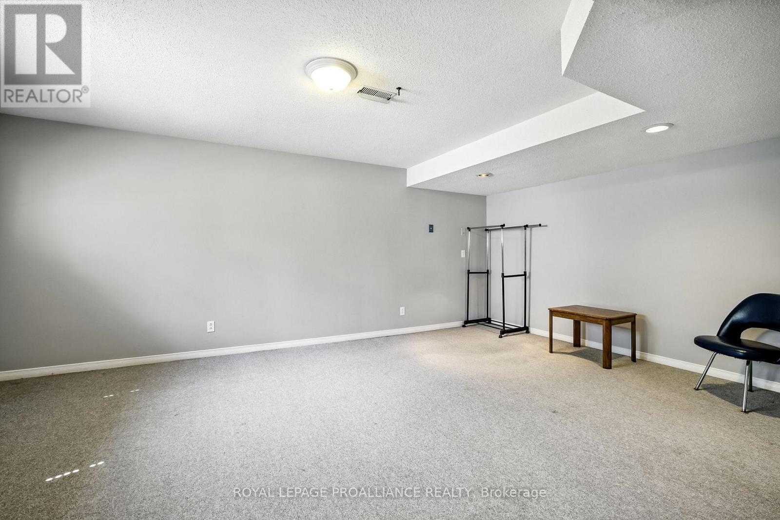 33 Loraine Avenue, Quinte West, Ontario  K8V 6R4 - Photo 30 - X12587898