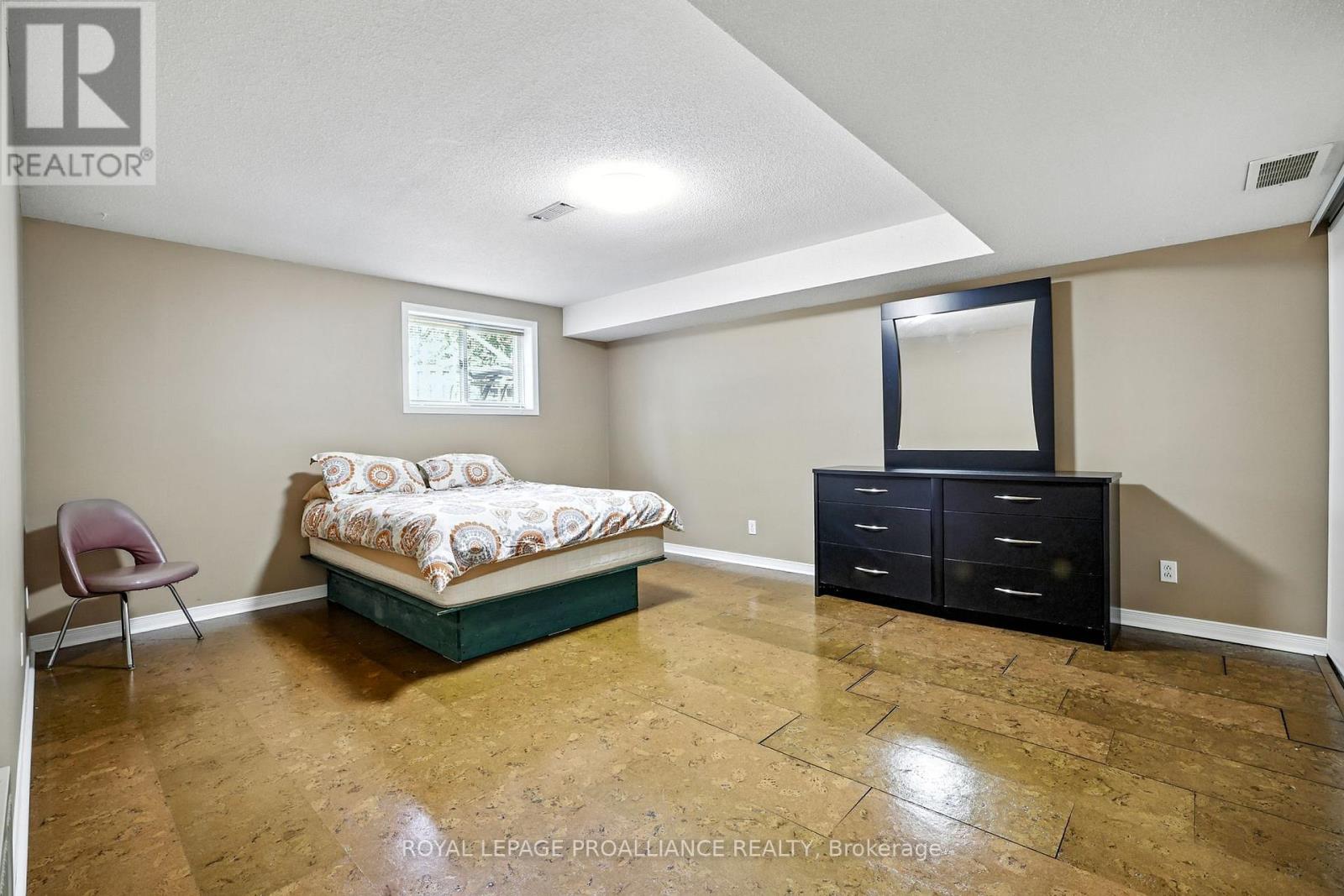 33 Loraine Avenue, Quinte West, Ontario  K8V 6R4 - Photo 32 - X12587898