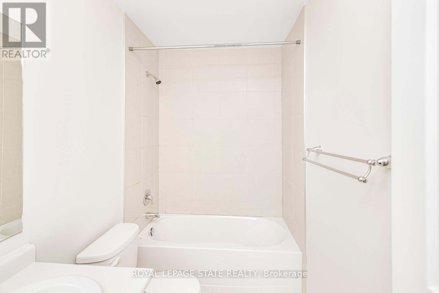 5038 Serena Drive E, Lincoln, Ontario L0R 1B2 - Photo 16 - X12587860