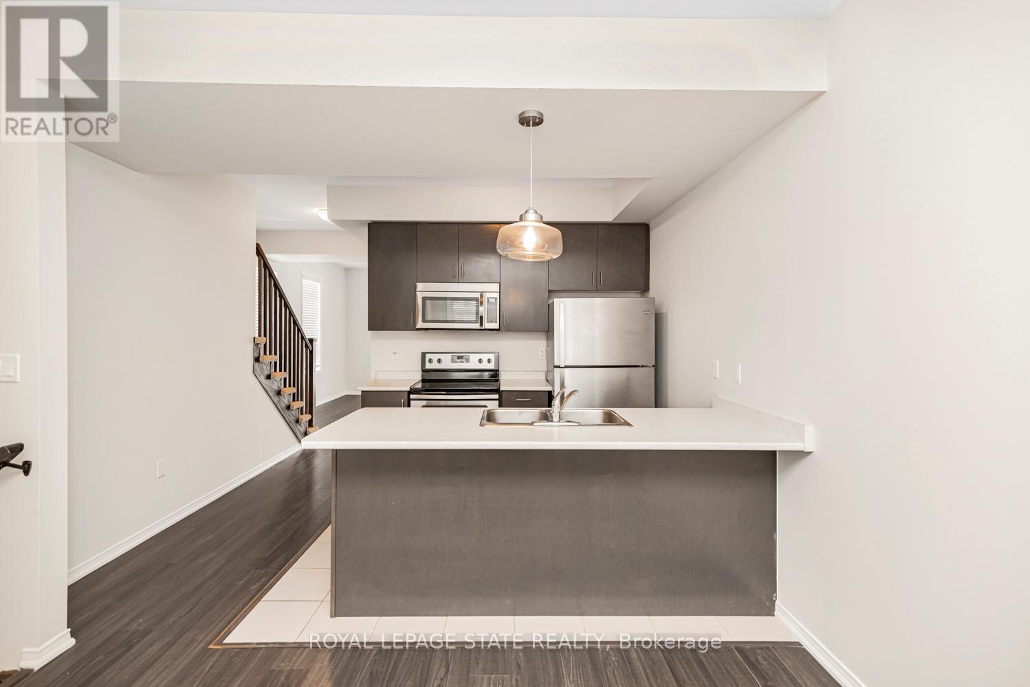 5038 Serena Drive E, Lincoln, Ontario L0R 1B2 - Photo 5 - X12587860