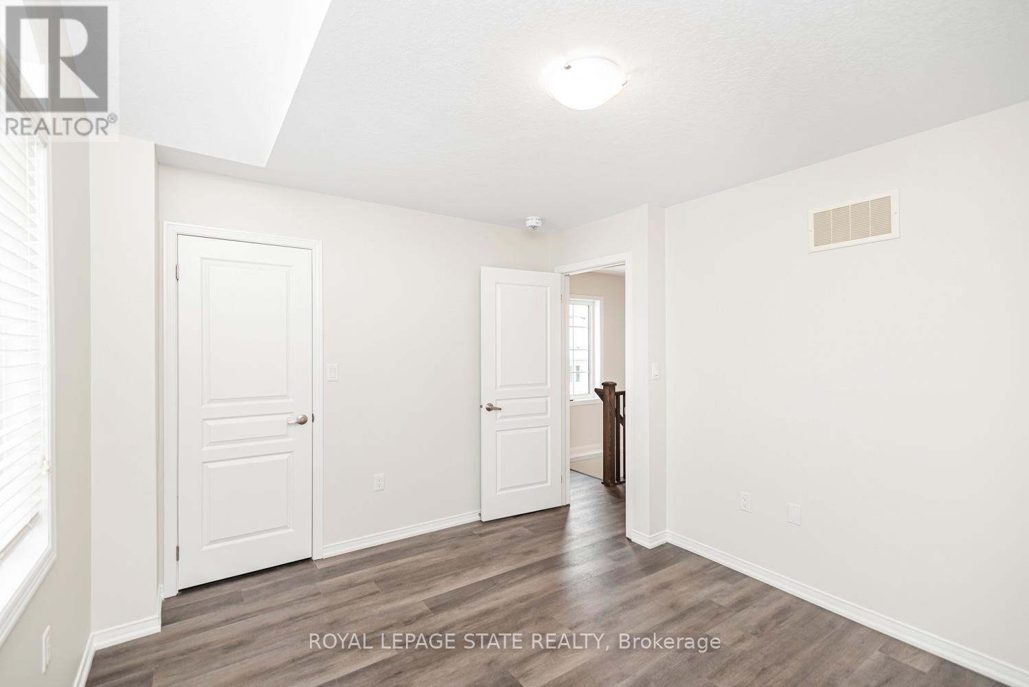 5038 Serena Drive E, Lincoln, Ontario L0R 1B2 - Photo 9 - X12587860