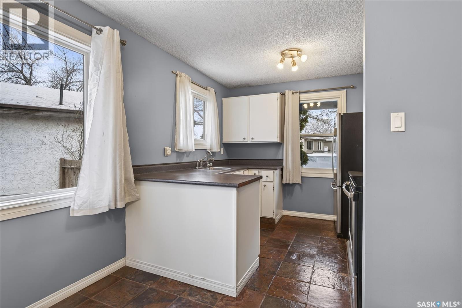 819 Gibson Court N, Regina, Saskatchewan  S4X 1Y8 - Photo 10 - SK024882