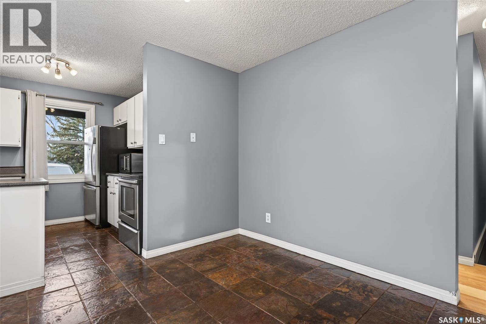 819 Gibson Court N, Regina, Saskatchewan  S4X 1Y8 - Photo 12 - SK024882