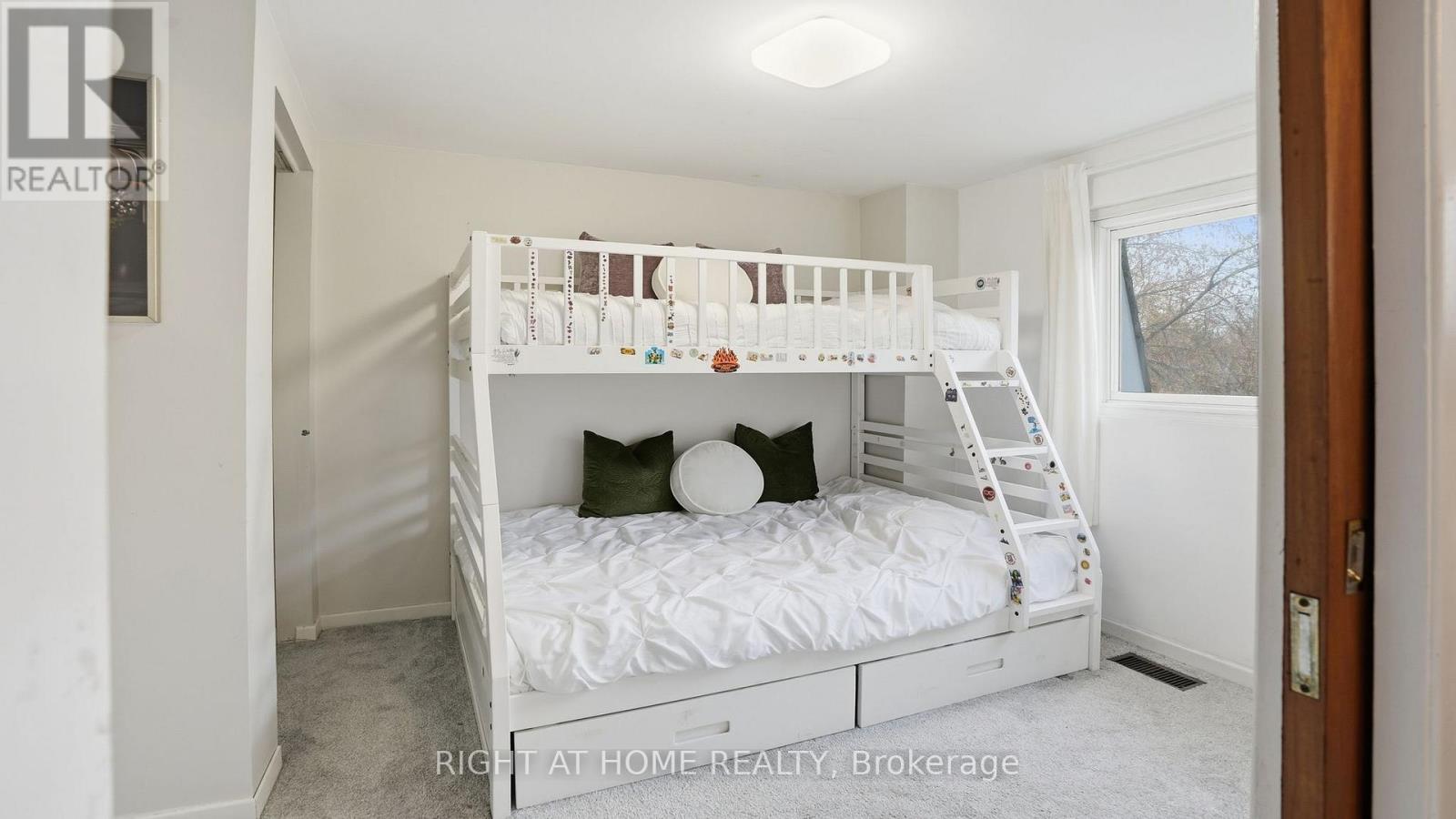 408 Camelot Court, Oshawa, Ontario  L1G 6P7 - Photo 13 - E12587876