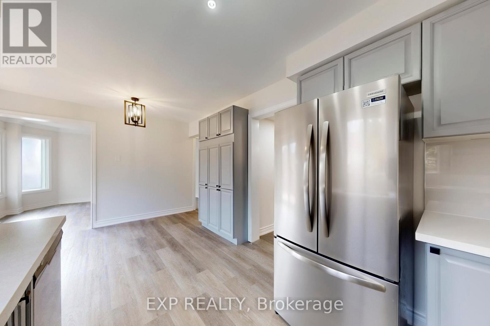 1117 Windgrove Square, Pickering, Ontario  L1X 2S5 - Photo 10 - E12587912