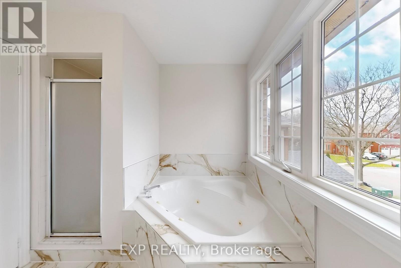 1117 Windgrove Square, Pickering, Ontario  L1X 2S5 - Photo 25 - E12587912