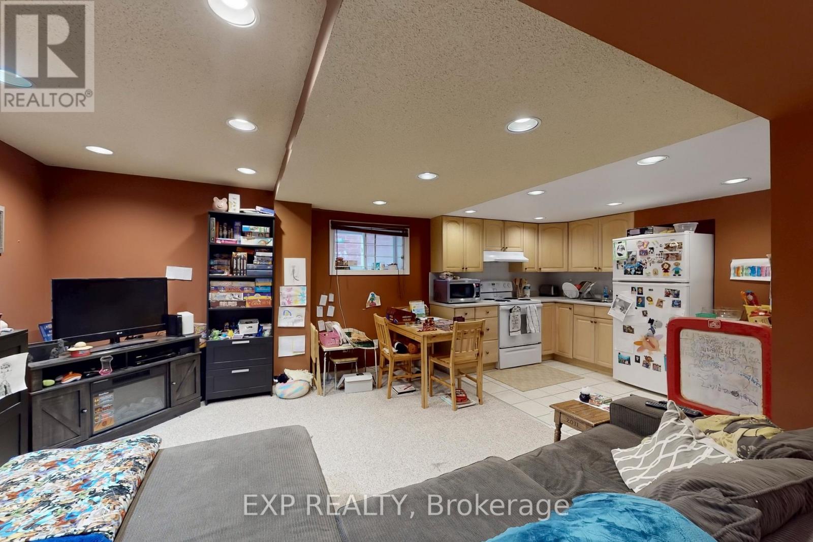 1117 Windgrove Square, Pickering, Ontario  L1X 2S5 - Photo 32 - E12587912