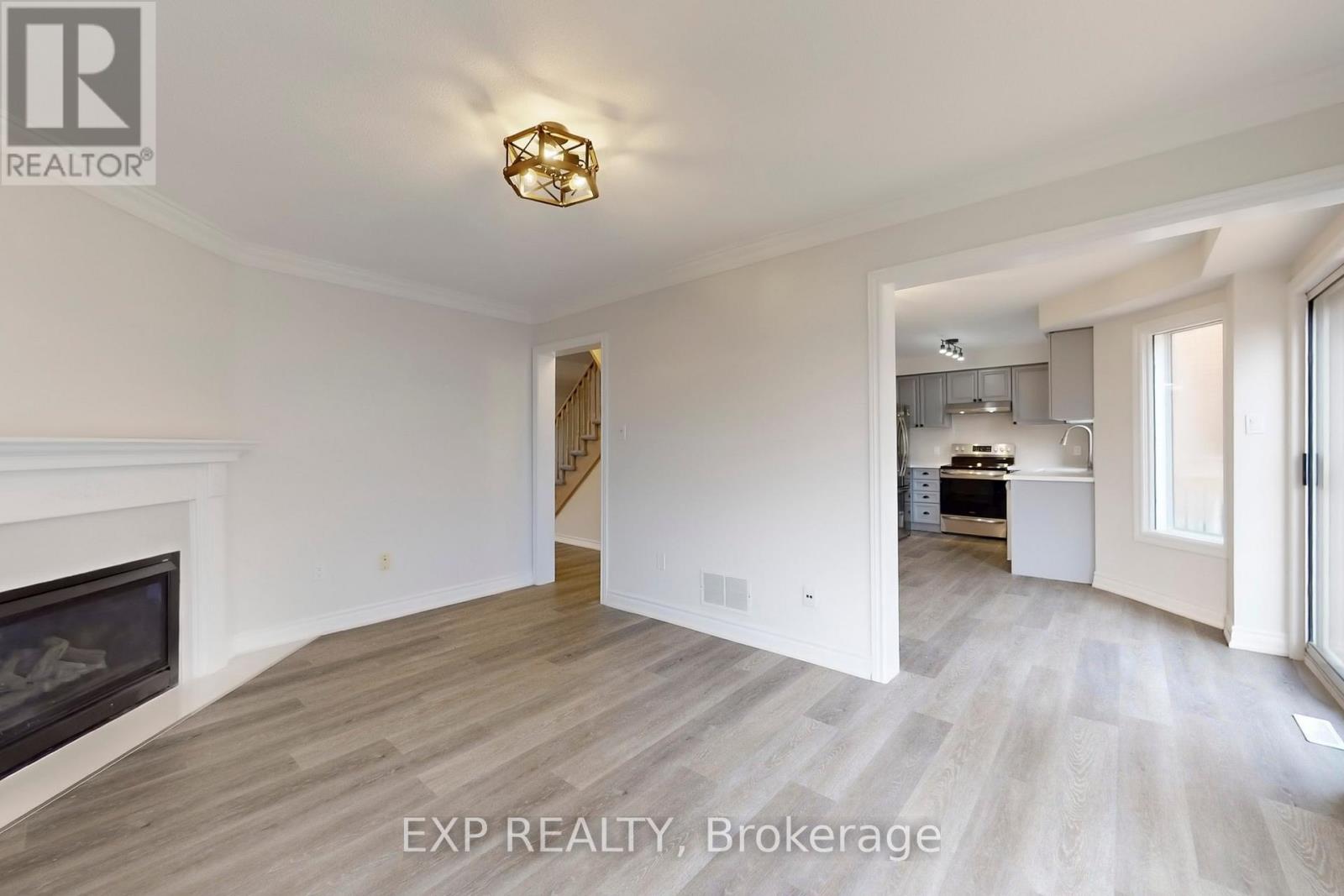 1117 Windgrove Square, Pickering, Ontario  L1X 2S5 - Photo 6 - E12587912