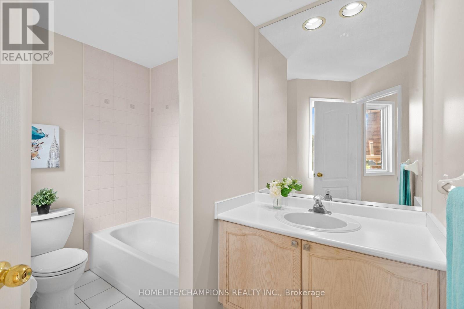 104 Secord Street, Pickering, Ontario  L1V 6V6 - Photo 19 - E12587914