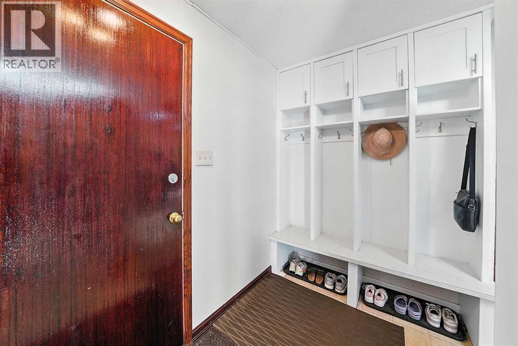 4758 56 Street, Red Deer, Alberta T4N 2K3 - Photo 3 - A2263227