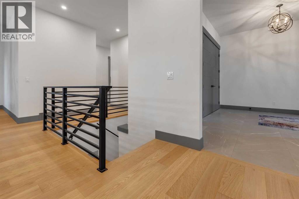 30 Roselawn Crescent Nw, Calgary, Alberta  T2K 1K6 - Photo 40 - A2269817