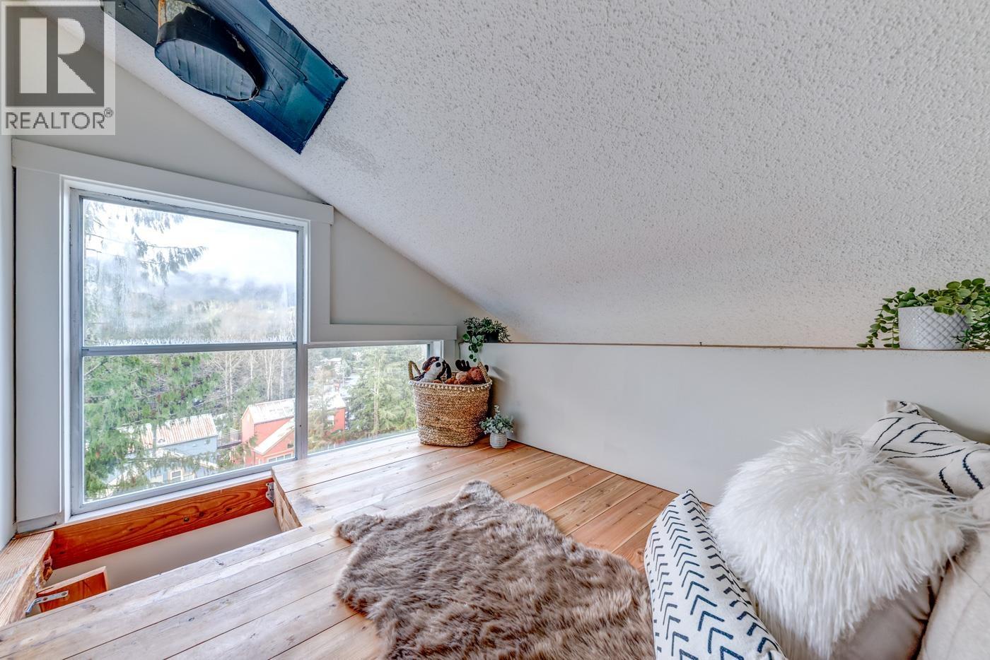 1 2158 Sarajevo Drive, Whistler, British Columbia  V8E 0B5 - Photo 11 - R3069389