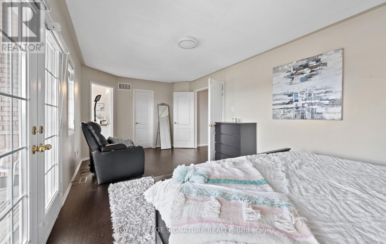 3849 Talias Crescent, Mississauga, Ontario  L5M 6L6 - Photo 18 - W12587892