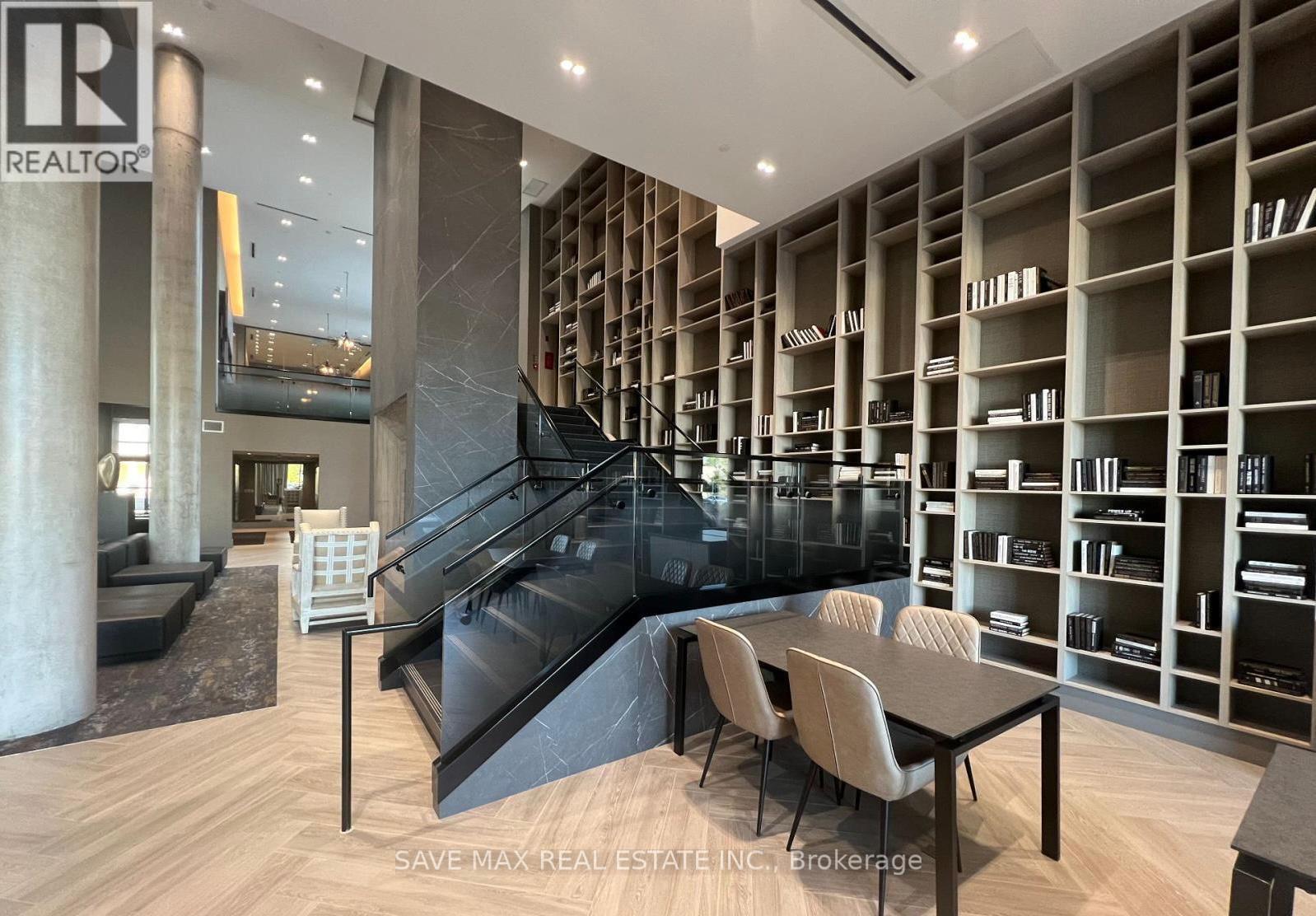 547 - 2450 Old Bront Road, Oakville, Ontario  L6M 4J2 - Photo 2 - W12587894