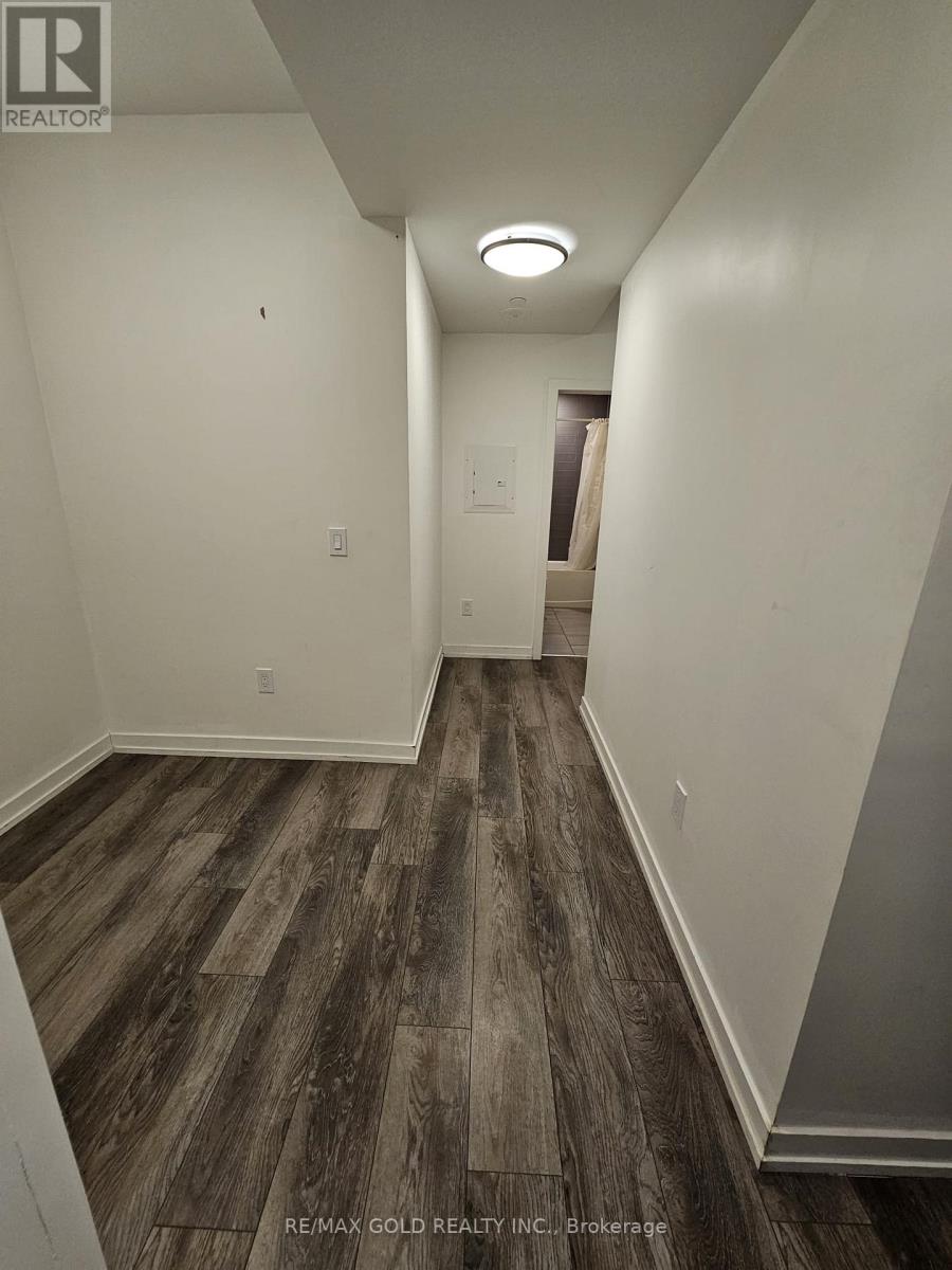 511 - 5 Wellington Street S, Kitchener, Ontario  N2G 0E3 - Photo 3 - X12587866