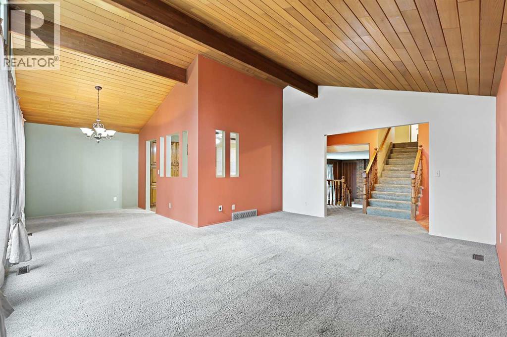 27 Sunmount Crescent Se, Calgary, Alberta  T2X 1V9 - Photo 4 - A2271250