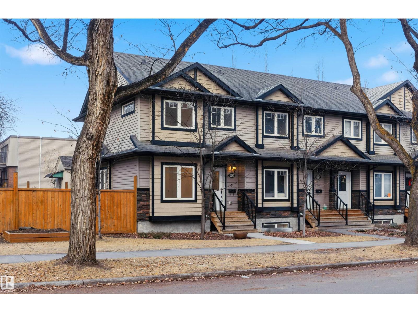 11026 108 Av Nw, Edmonton, Alberta T5H 3G4 - Photo 2 - E4467035