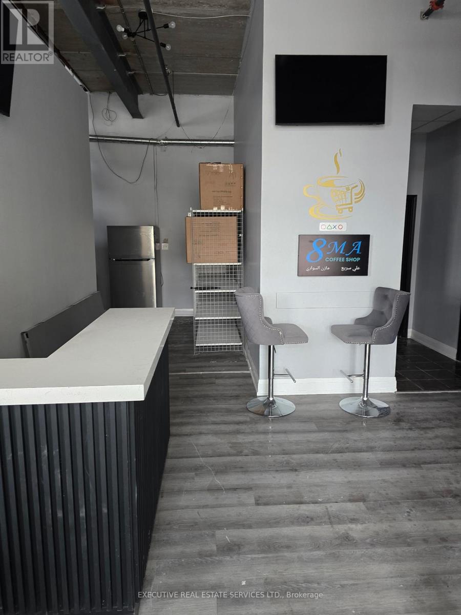 104 - 1065 Canadian Place, Mississauga, Ontario  L4W 0B8 - Photo 3 - W12587124