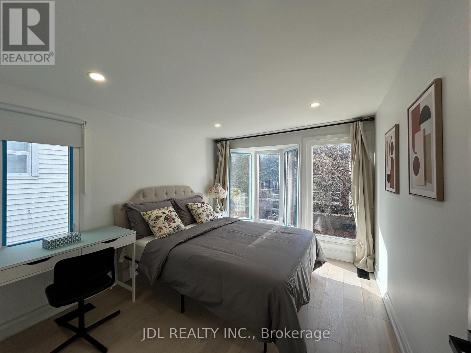 18 Connaught Ave Avenue, Toronto, Ontario  M4L 2V9 - Photo 18 - E12587928