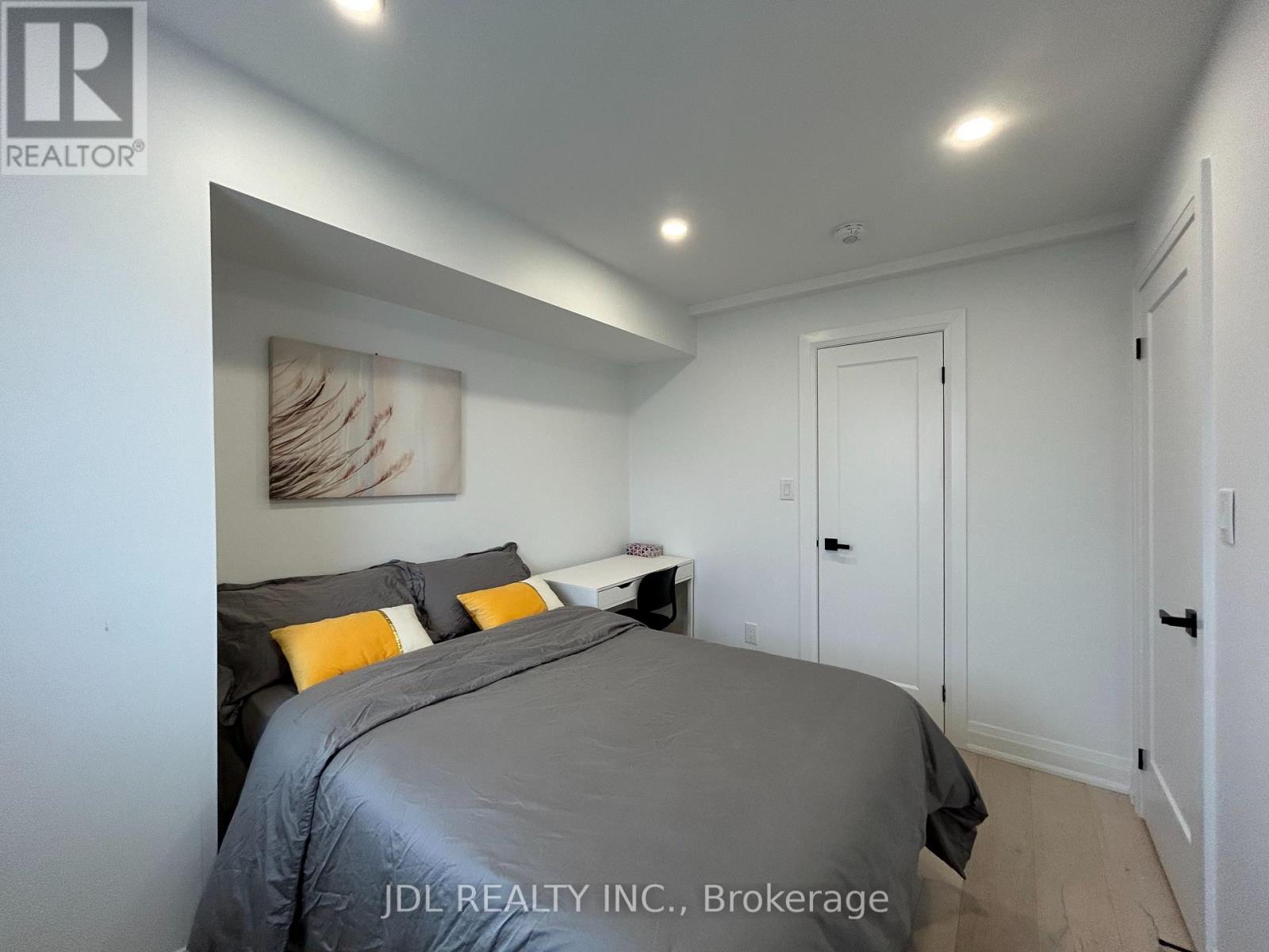 18 Connaught Ave Avenue, Toronto, Ontario  M4L 2V9 - Photo 22 - E12587928