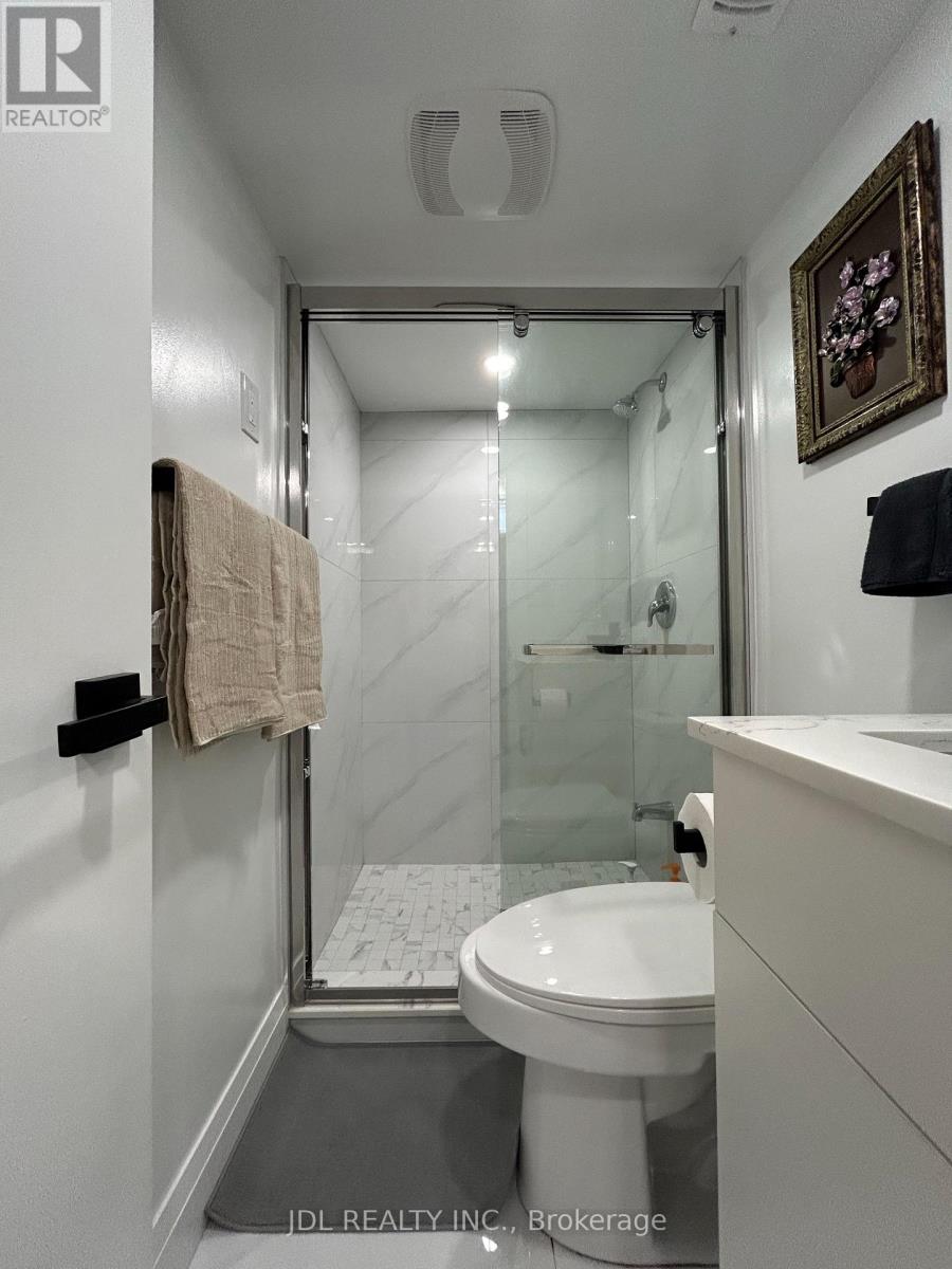 18 Connaught Ave Avenue, Toronto, Ontario  M4L 2V9 - Photo 32 - E12587928