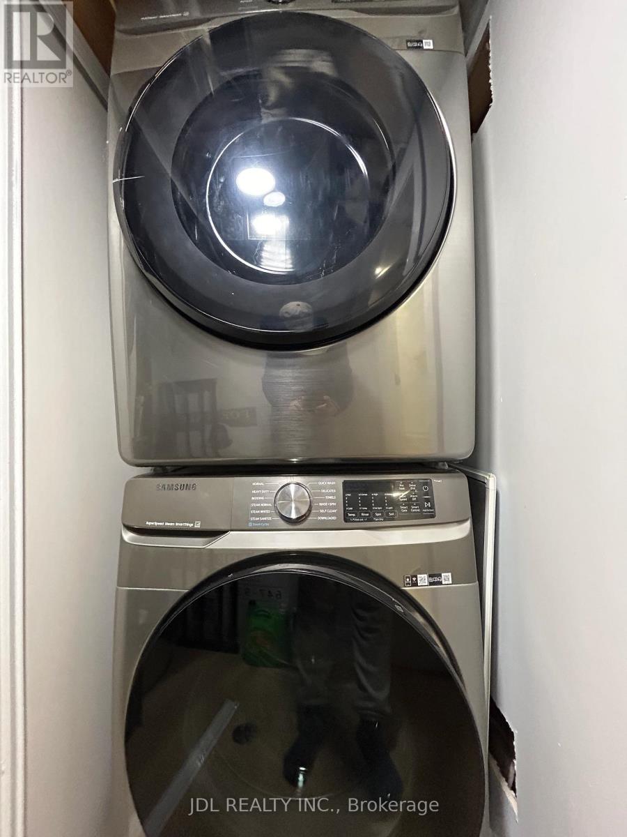 18 Connaught Ave Avenue, Toronto, Ontario  M4L 2V9 - Photo 36 - E12587928