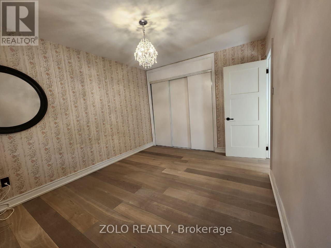 Main Floor - 5 Cabot Court, Aurora, Ontario  L4G 2Y9 - Photo 10 - N12587932