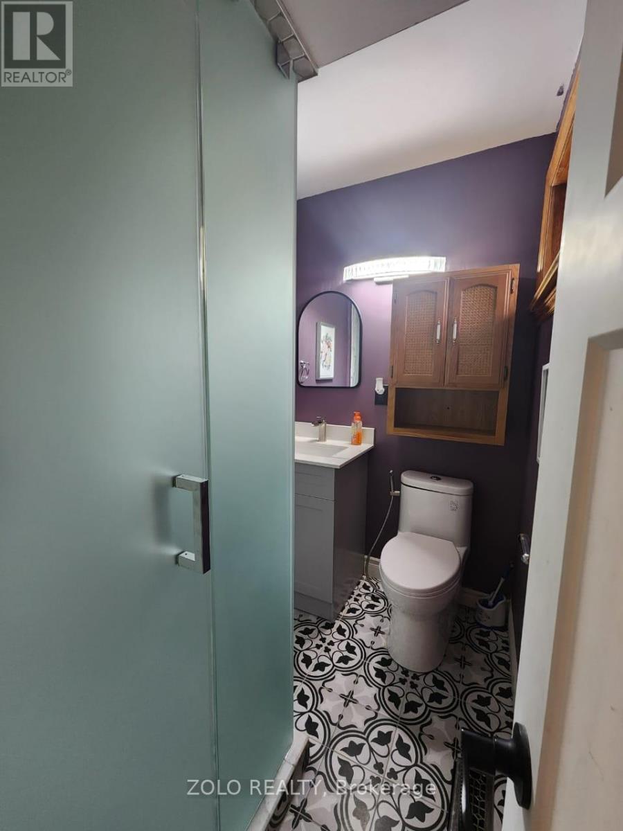 Main Floor - 5 Cabot Court, Aurora, Ontario  L4G 2Y9 - Photo 15 - N12587932