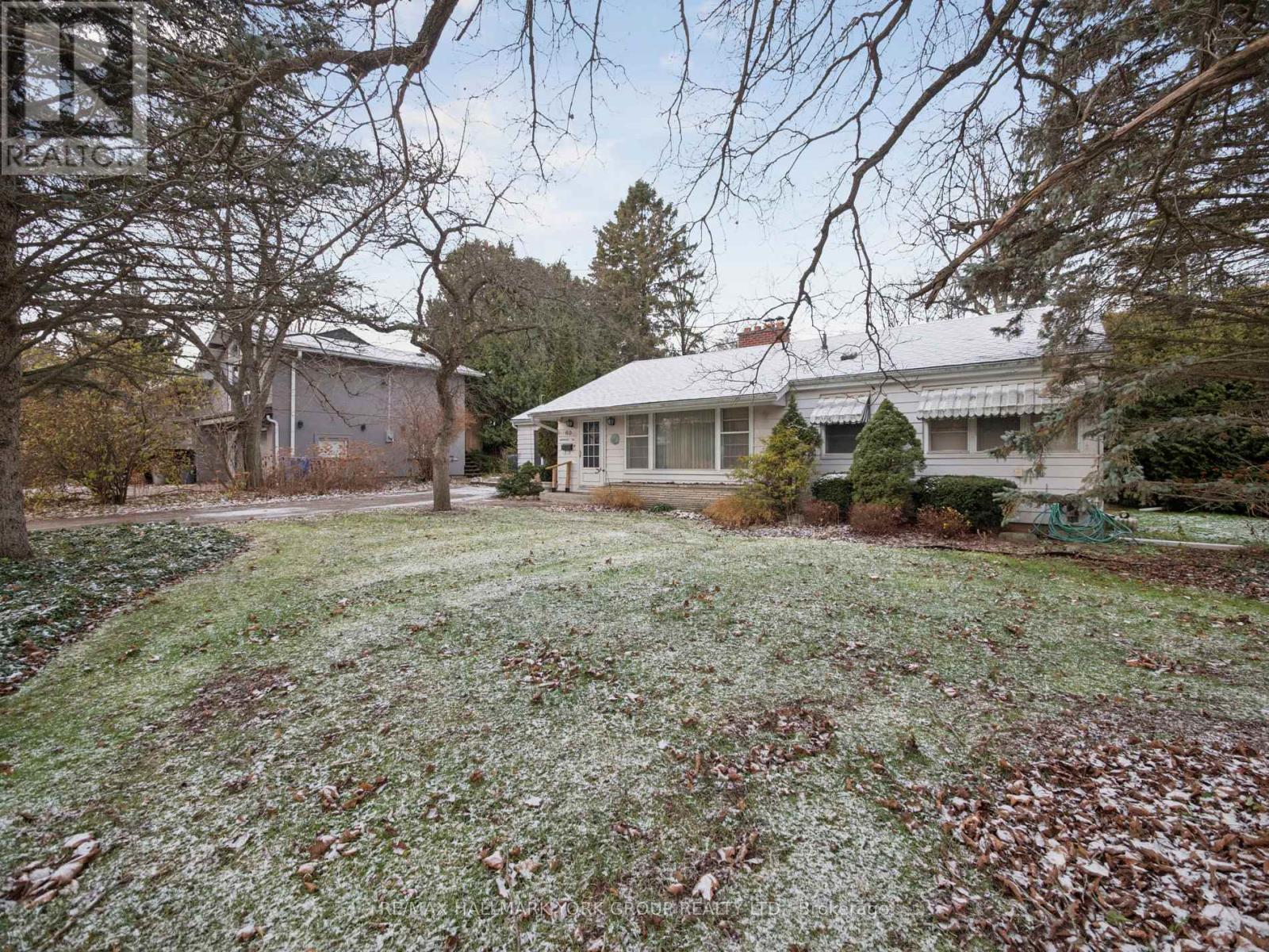 60 Charles Street, King, Ontario  L7B 1J7 - Photo 5 - N12587936