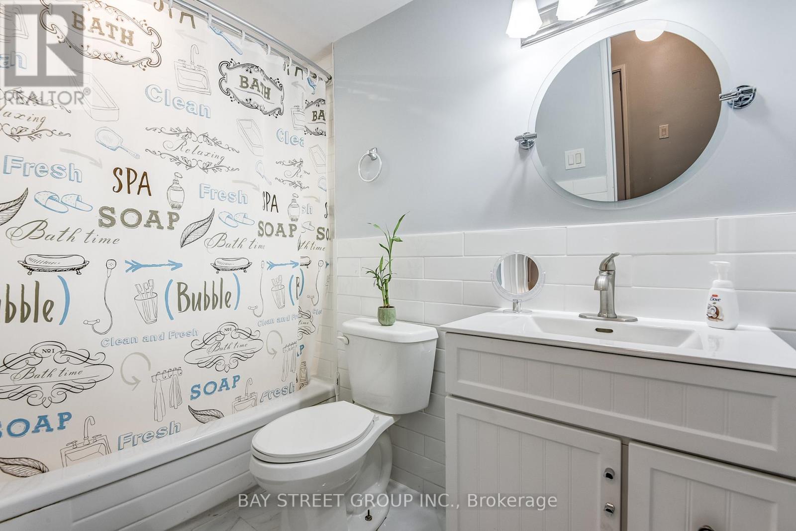 339 - 364 The East Mall, Toronto, Ontario  M9B 6C5 - Photo 12 - W12587920