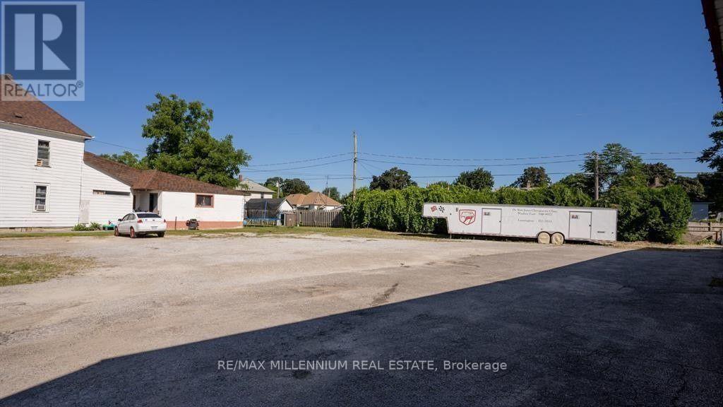 117 Talbot Street E, Leamington, Ontario  N8H 1L6 - Photo 1 - X12587940