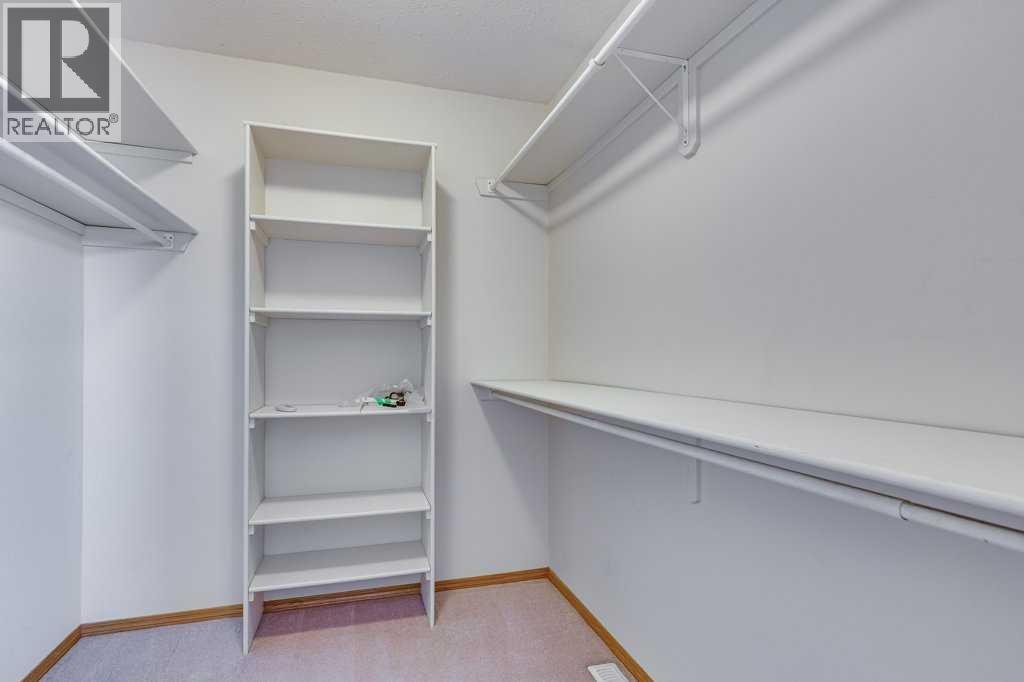 16 Lawrence Crescent, Red Deer, Alberta  T4R 2P2 - Photo 21 - A2272992