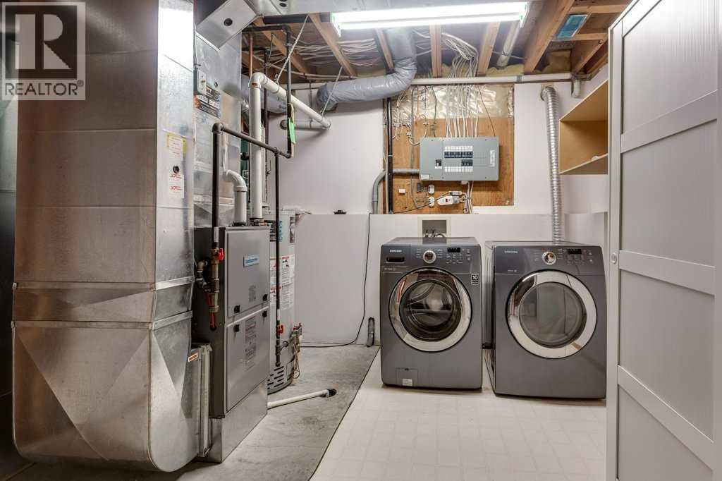 16 Lawrence Crescent, Red Deer, Alberta  T4R 2P2 - Photo 35 - A2272992