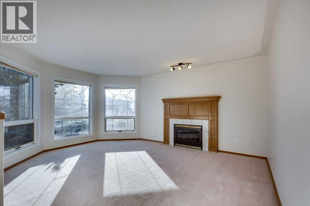 16 Lawrence Crescent, Red Deer, Alberta  T4R 2P2 - Photo 6 - A2272992