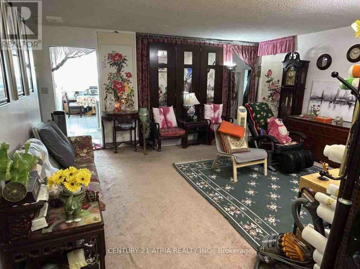 1913 - 80 Alton Towers Circle, Toronto, Ontario M1V 5E8 - Photo 4 - E12587990