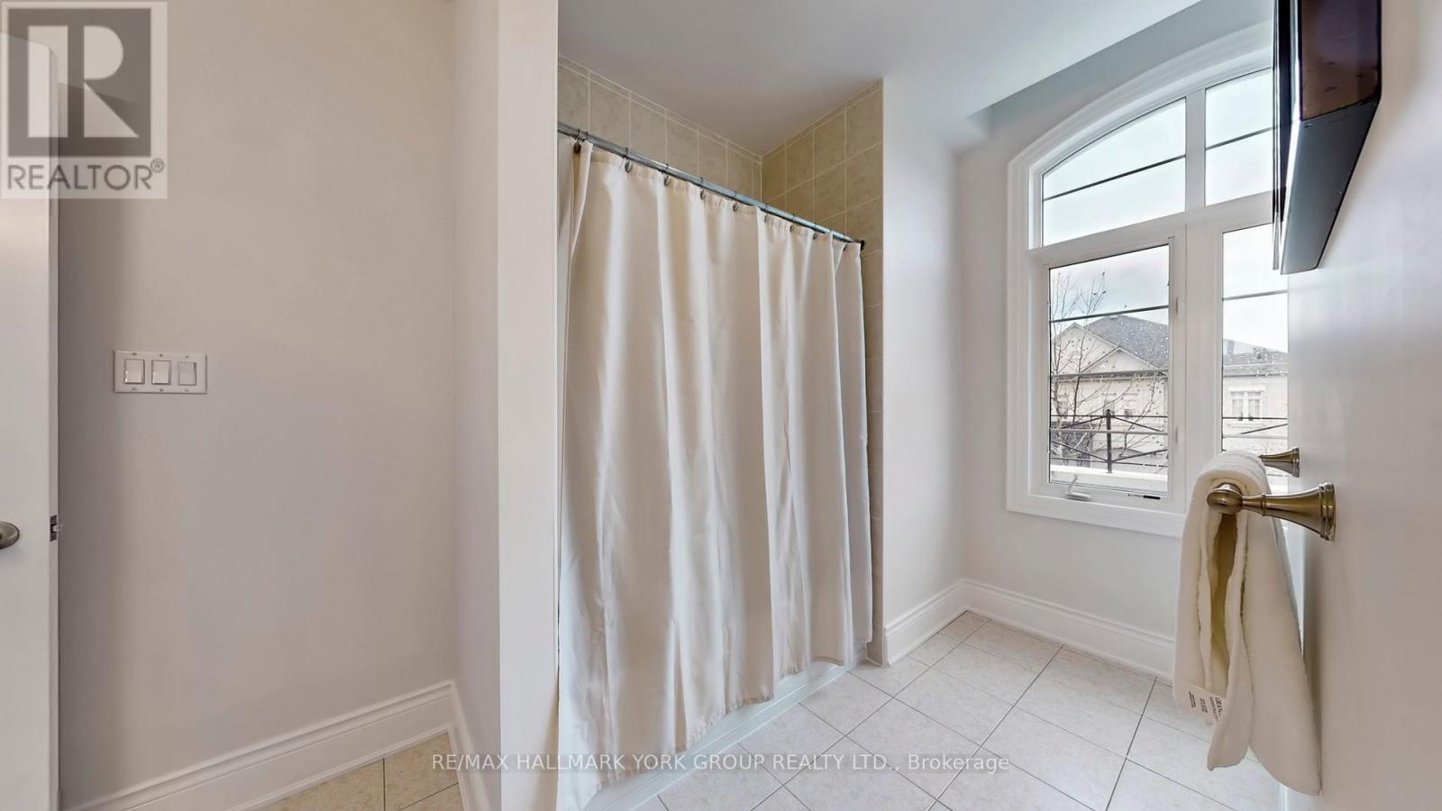 40 Orleans Circle, Vaughan, Ontario  L4H 0V3 - Photo 37 - N12587974