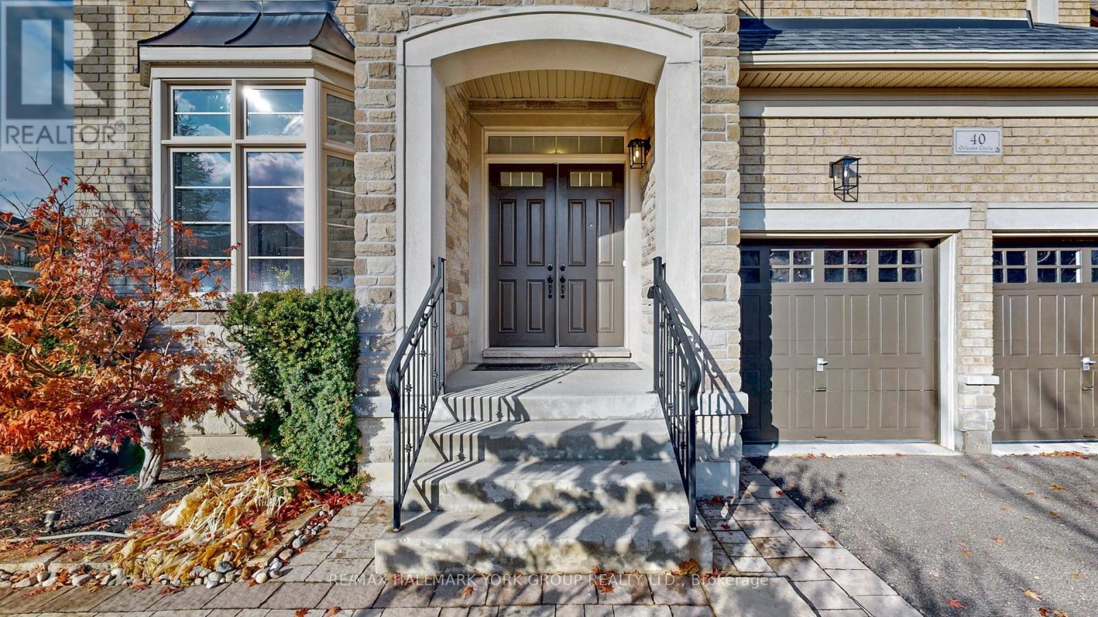 40 Orleans Circle, Vaughan, Ontario  L4H 0V3 - Photo 4 - N12587974