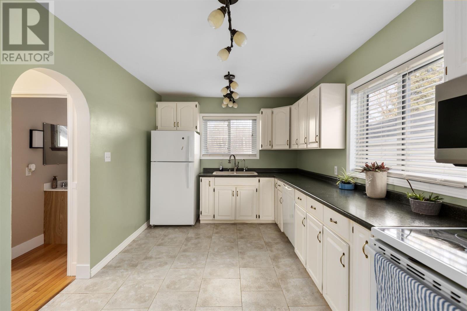 776 Second Lin W, Sault Ste. Marie, Ontario  P6C 2K9 - Photo 7 - SM253330