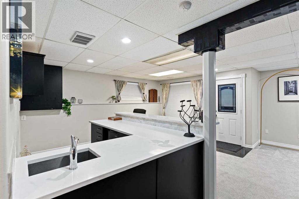 67 Anaheim Crescent Ne, Calgary, Alberta  T1Y 7B8 - Photo 36 - A2268366