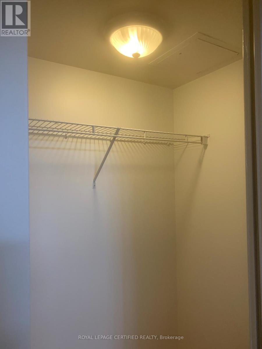 2104 - 3880 Duke Of York Boulevard, Mississauga, Ontario  L5B 4M7 - Photo 16 - W12587952