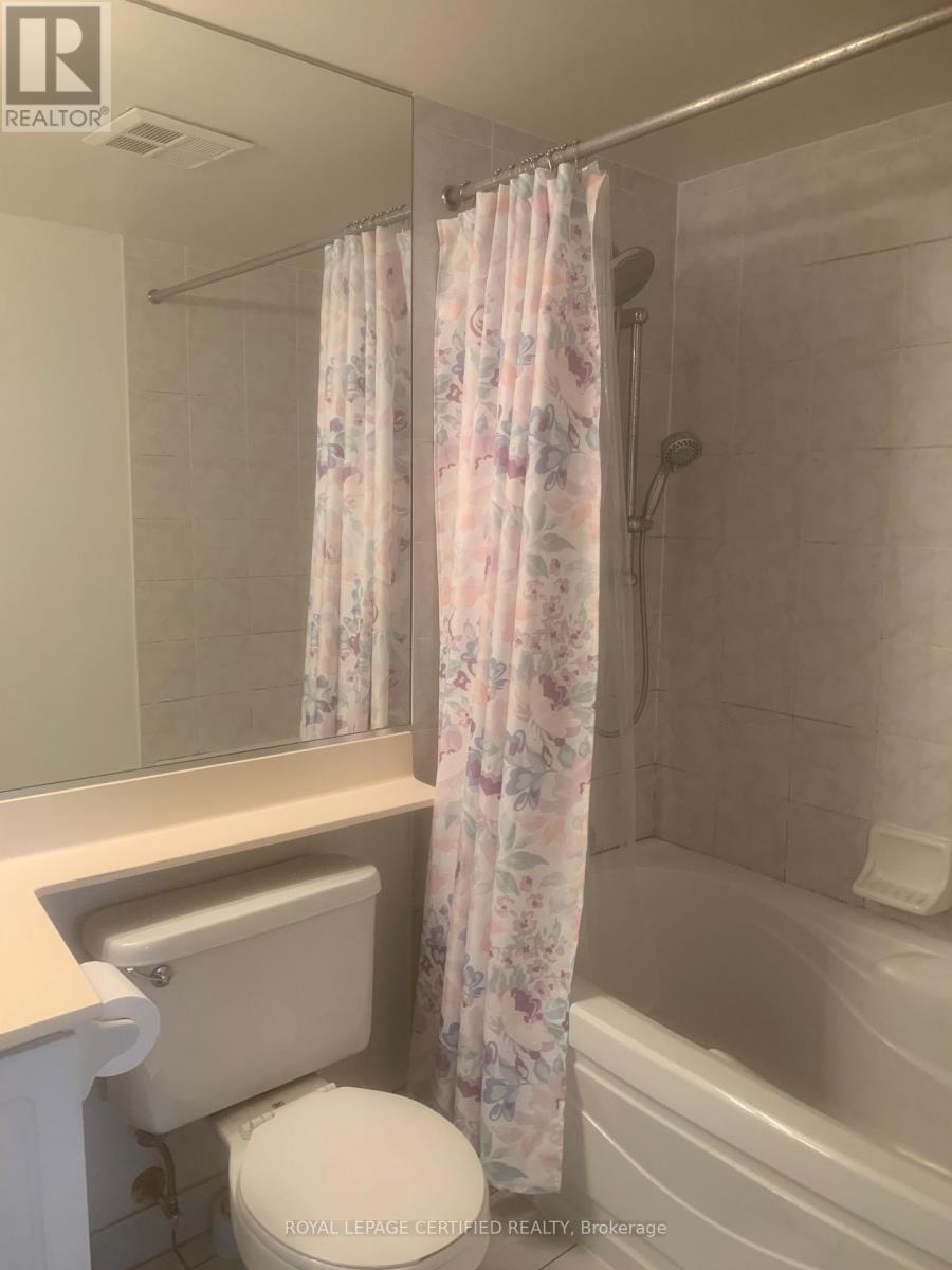 2104 - 3880 Duke Of York Boulevard, Mississauga, Ontario  L5B 4M7 - Photo 17 - W12587952